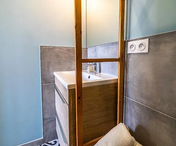 Lejlighed Le Chartreuse / Rent4night
